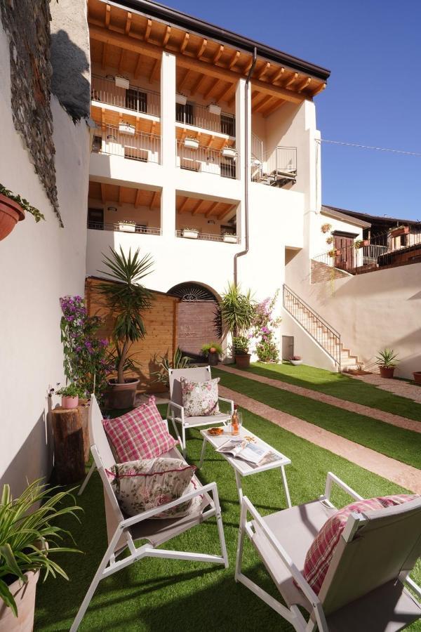Apartments Villa Bougainville سان فيليتْشي ديل بيناكو المظهر الخارجي الصورة