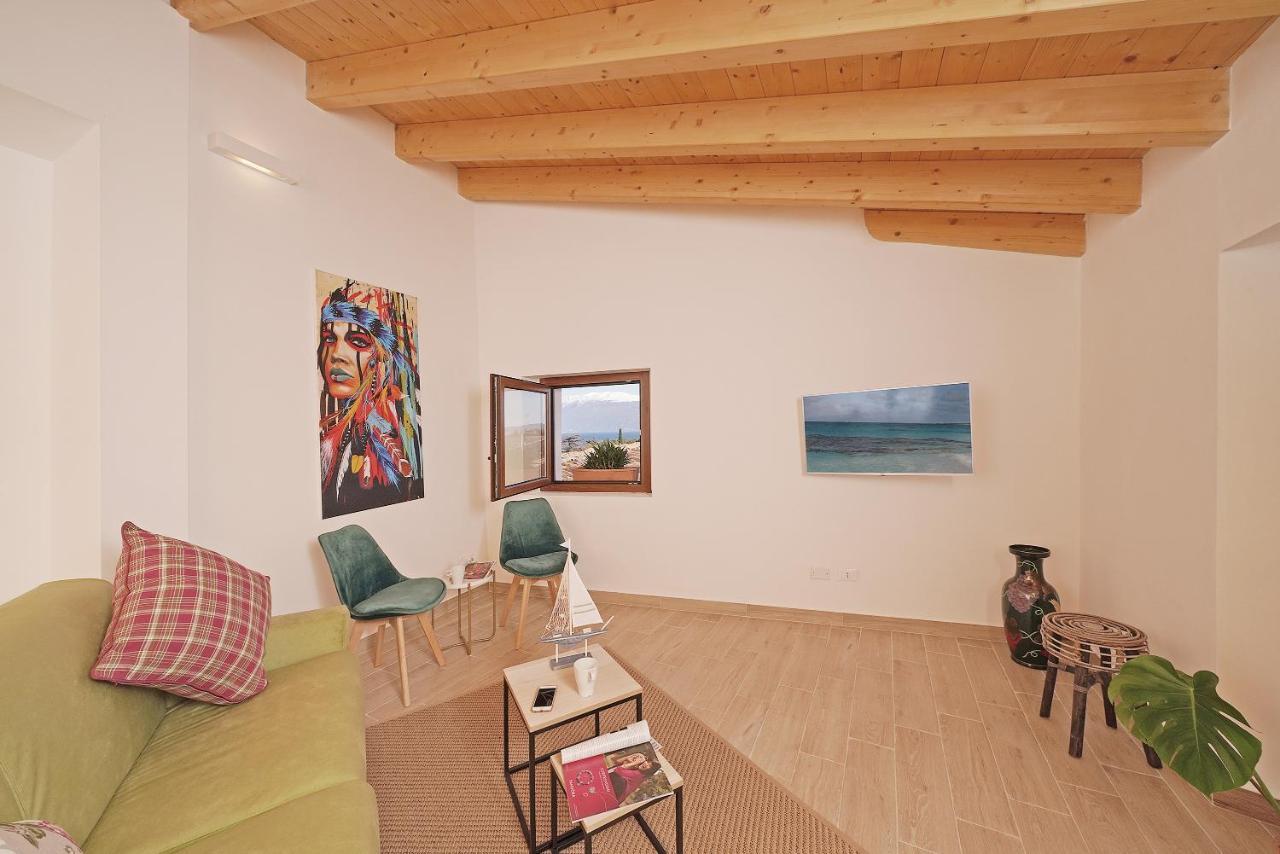 Apartments Villa Bougainville سان فيليتْشي ديل بيناكو المظهر الخارجي الصورة