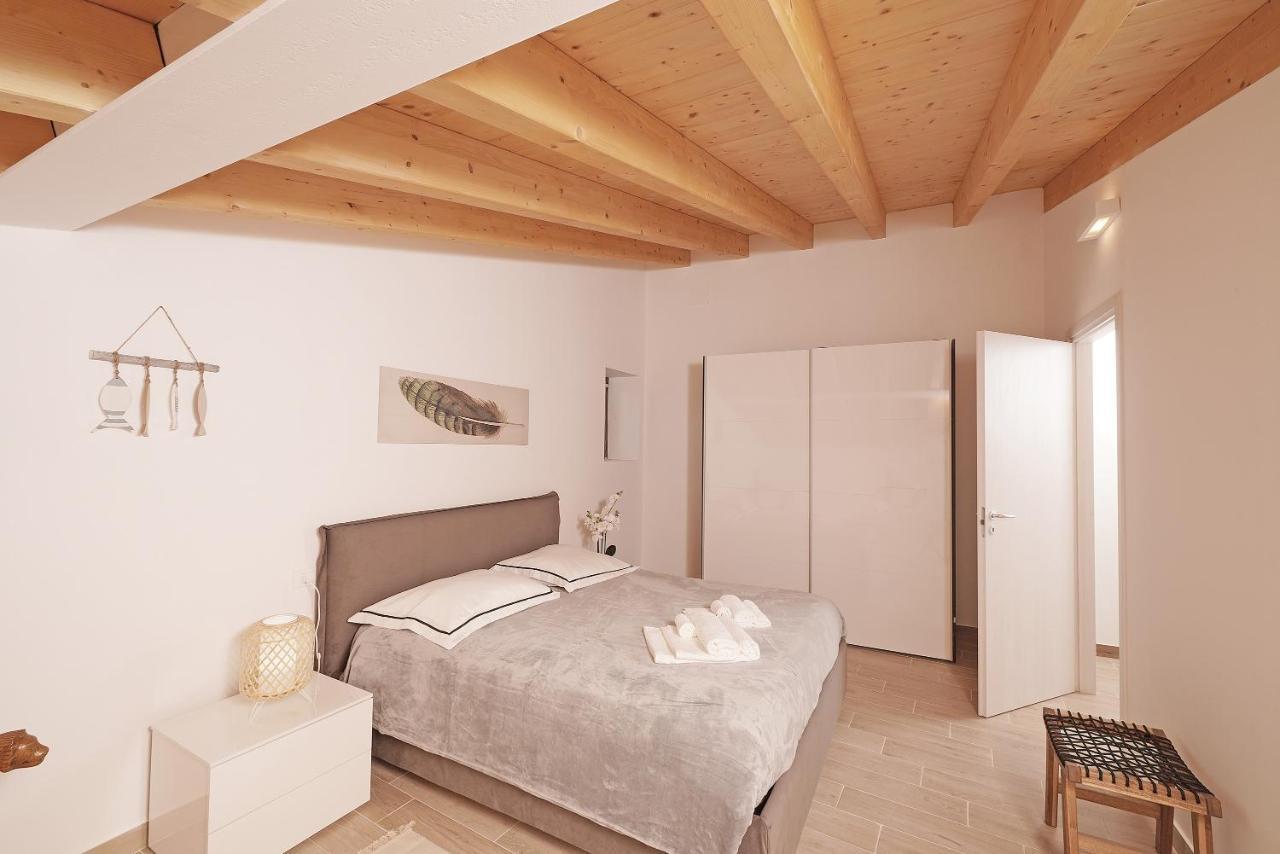 Apartments Villa Bougainville سان فيليتْشي ديل بيناكو المظهر الخارجي الصورة