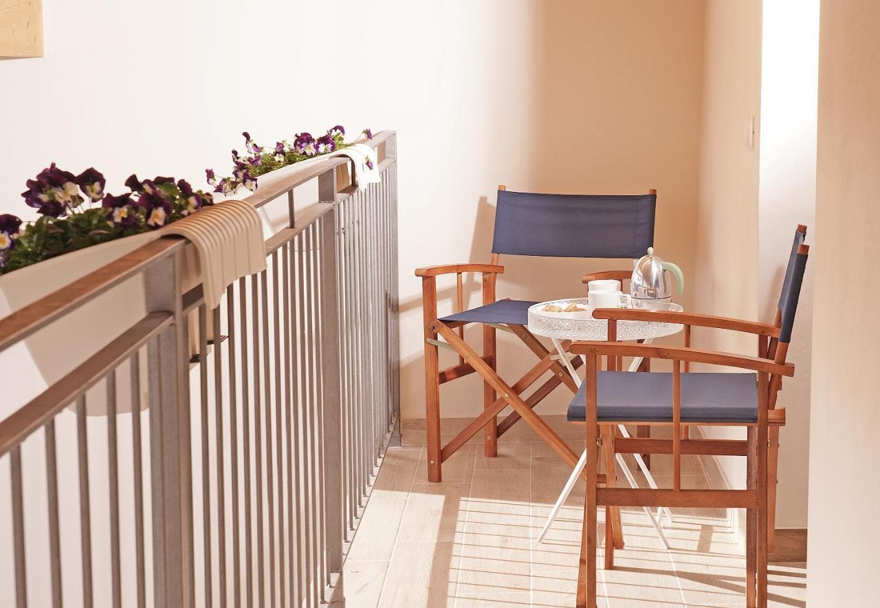 Apartments Villa Bougainville سان فيليتْشي ديل بيناكو المظهر الخارجي الصورة