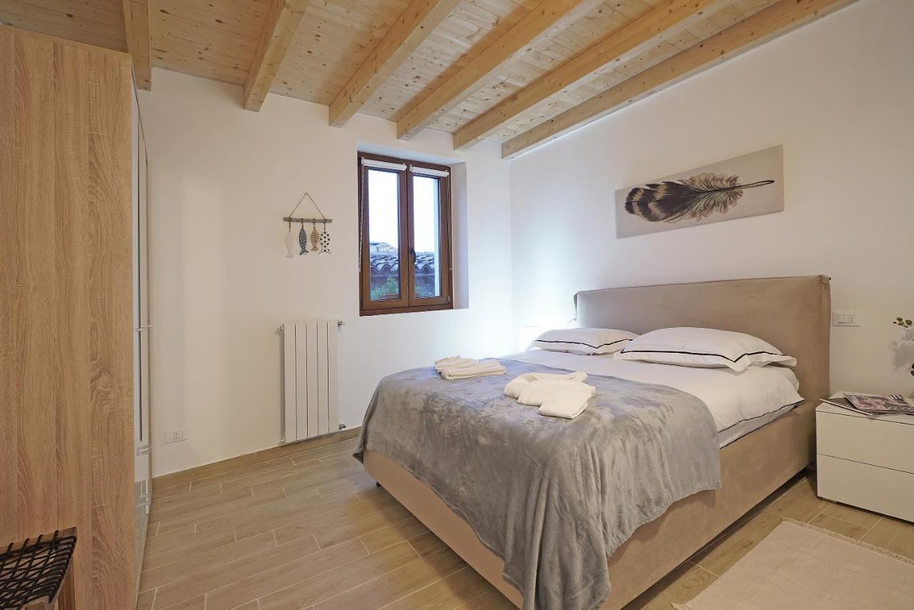 Apartments Villa Bougainville سان فيليتْشي ديل بيناكو المظهر الخارجي الصورة