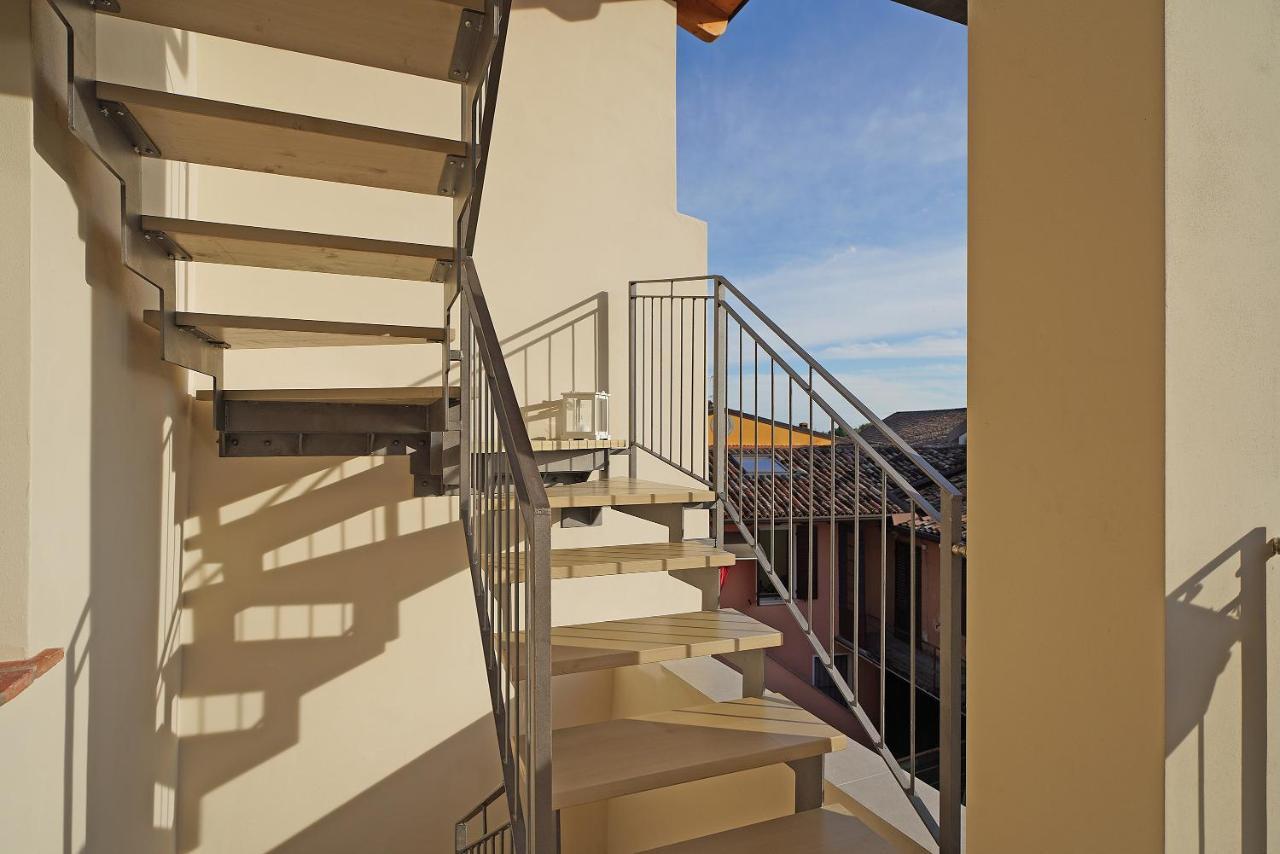 Apartments Villa Bougainville سان فيليتْشي ديل بيناكو المظهر الخارجي الصورة
