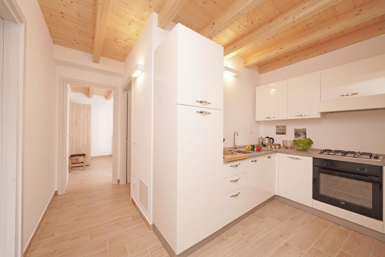 Apartments Villa Bougainville سان فيليتْشي ديل بيناكو المظهر الخارجي الصورة