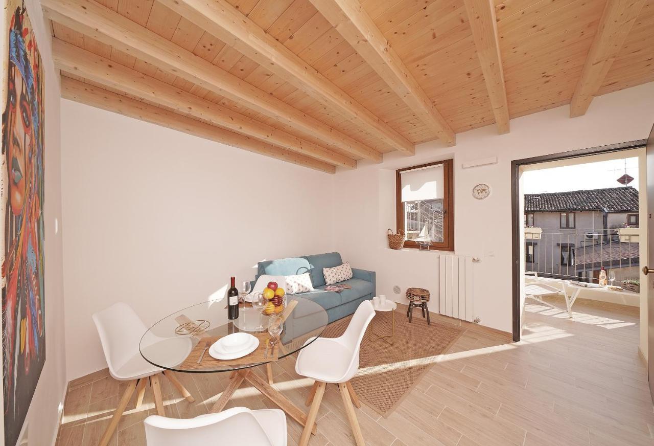 Apartments Villa Bougainville سان فيليتْشي ديل بيناكو المظهر الخارجي الصورة