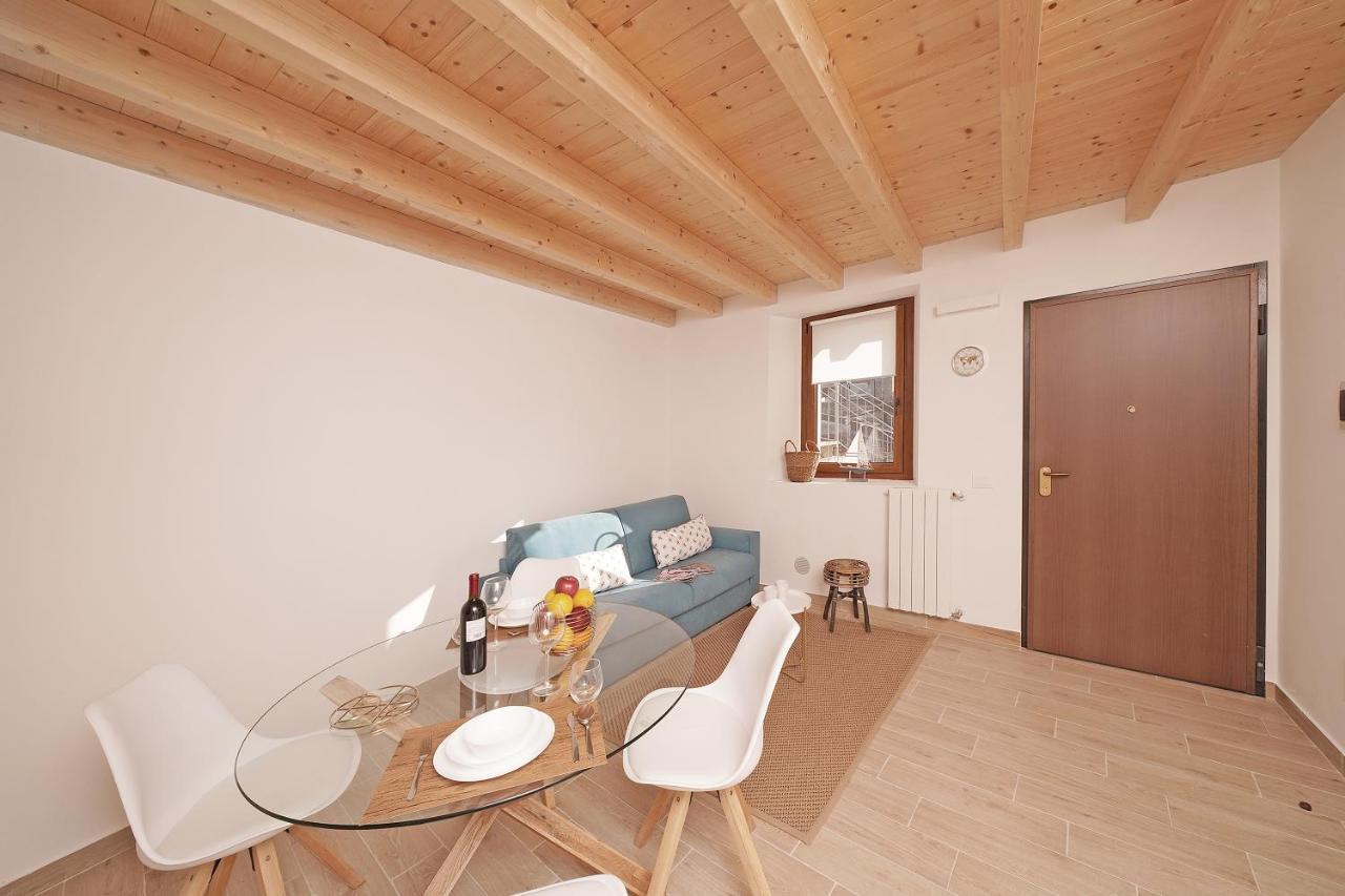 Apartments Villa Bougainville سان فيليتْشي ديل بيناكو المظهر الخارجي الصورة